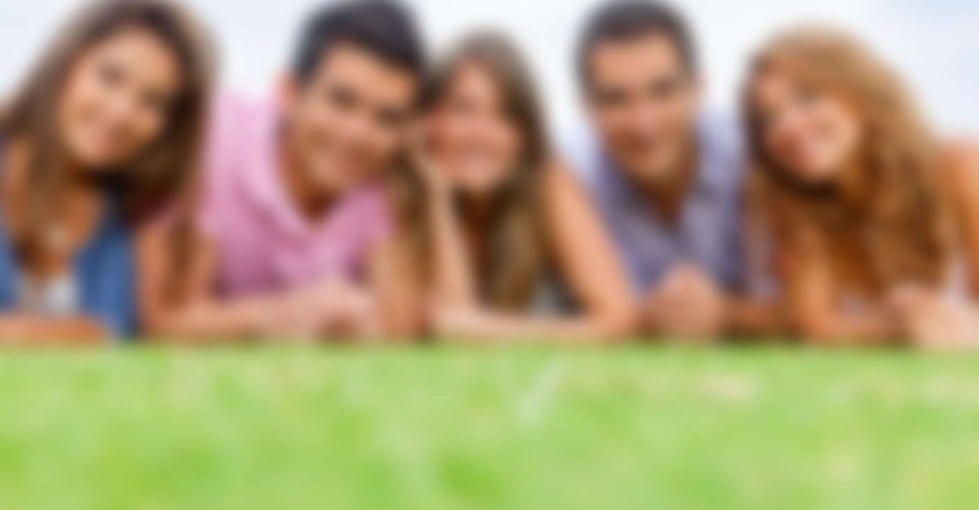 How can a non-US citizen apply to the LU?